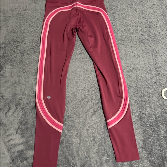LULULEMON🦋💐athletica Maroon and Pink Leggings - Picture 11 of 13